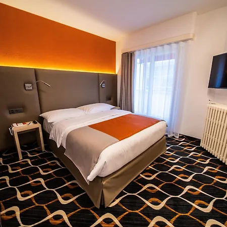 Eden Hotel 3*